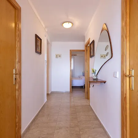 Uhc Virgen Del Carmen Apartment